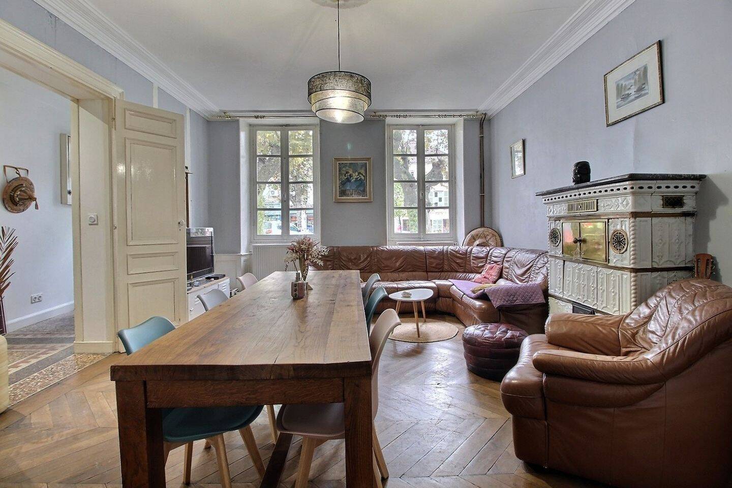 Maison 5 pièces 189 m² · à Saint-Gengoux-le-National · 189 m² · 200 000 €