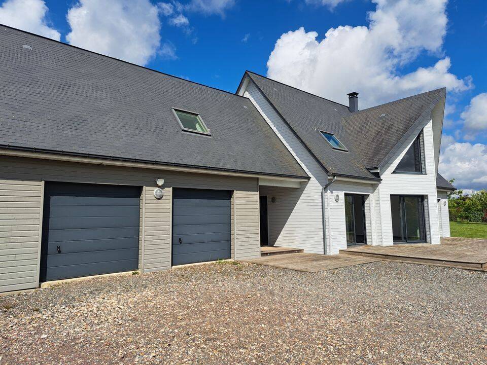 Maison 5 pièces 165 m² · à Touques · 165 m² · 2 350 €/mois