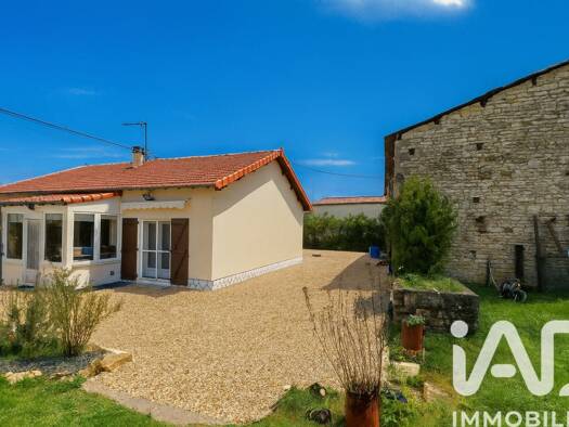 Maison à vendre 127 000 € 4 pièces 3 chambres 86 m² 1 311 m² de terrain Charmé 16140