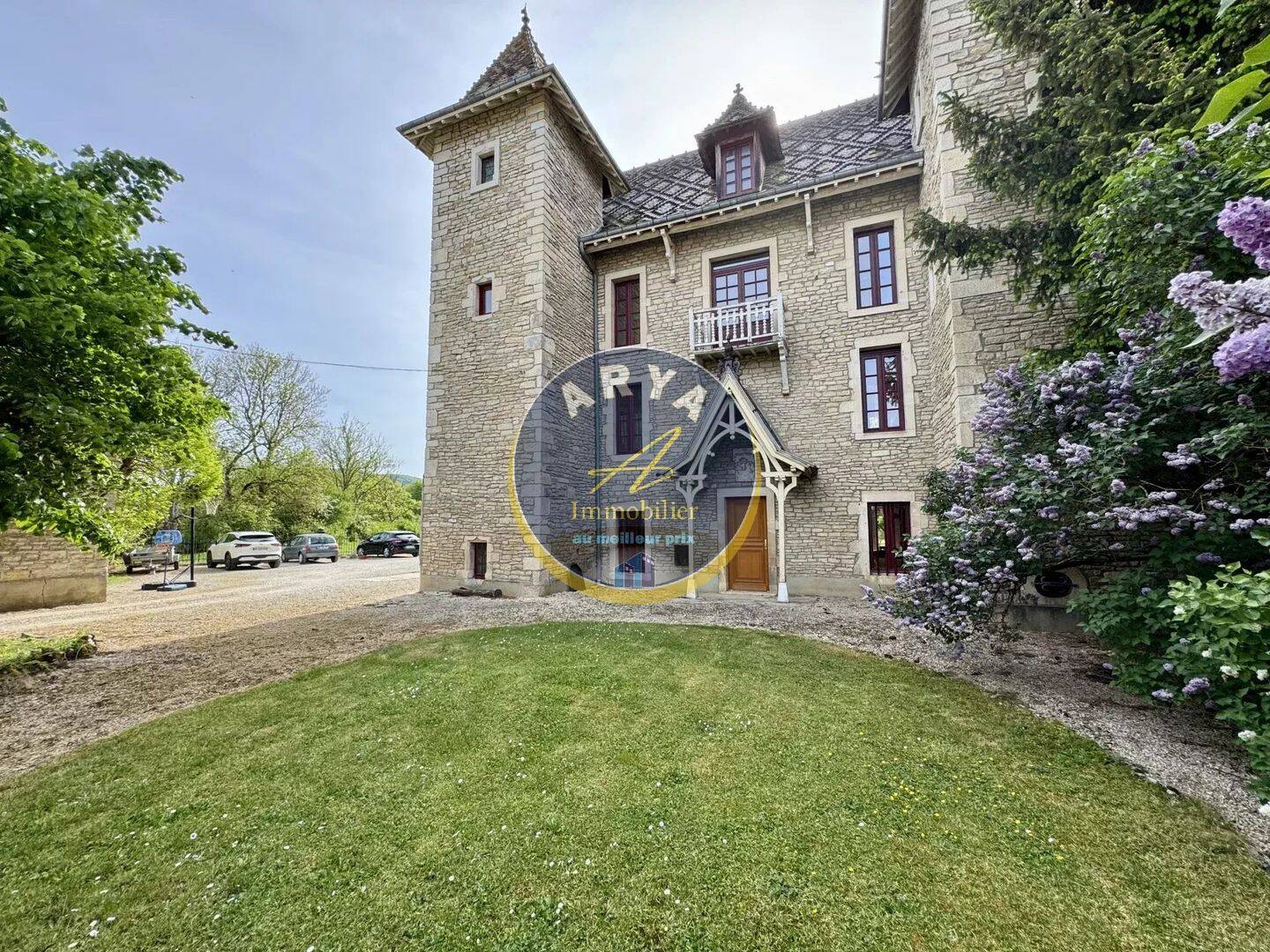 Maison 8 pièces 248 m² · à Fleurey-sur-Ouche · 248 m² · 649 000 €