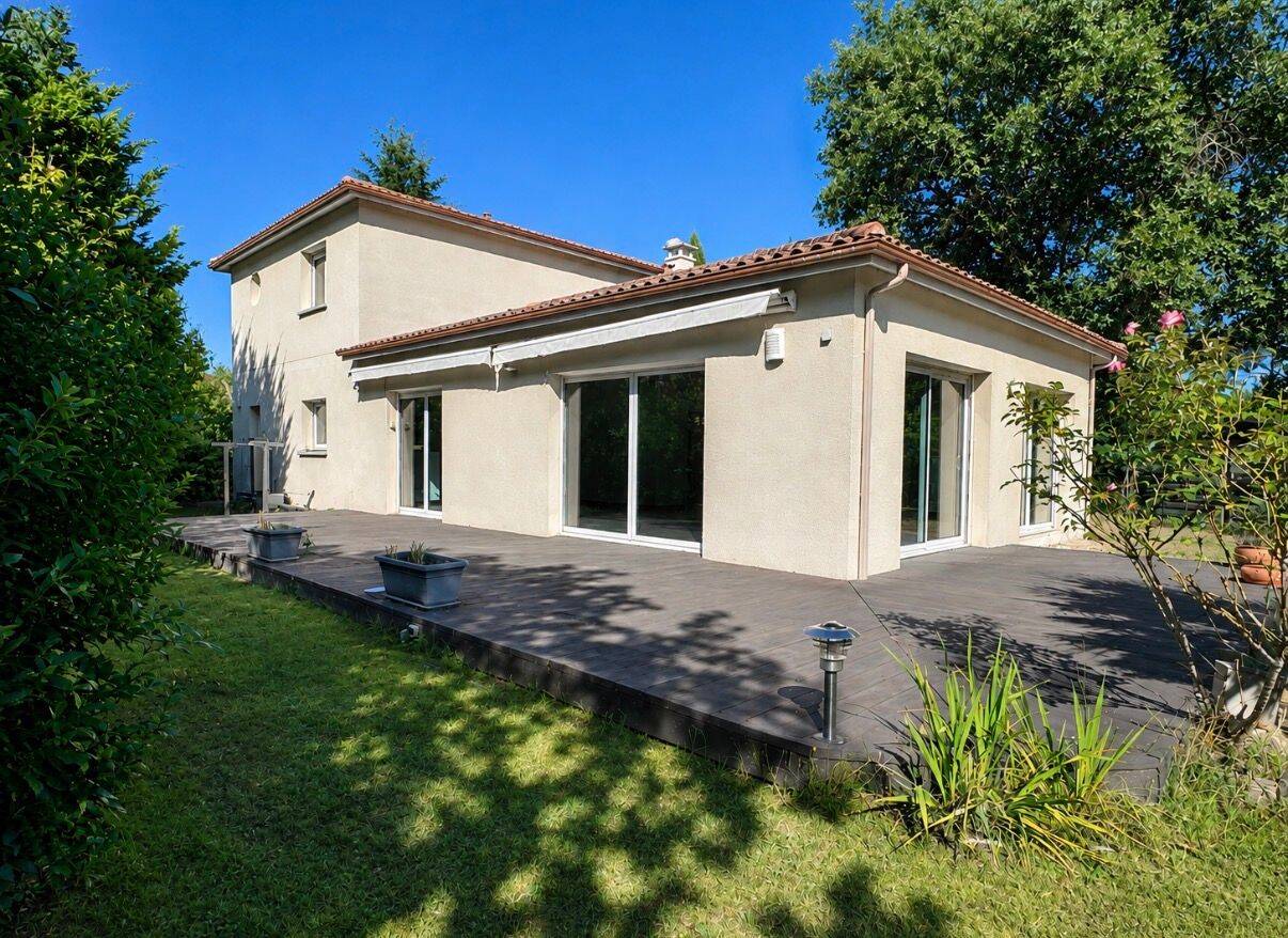 Maison 6 pièces 159 m² · à Le Pian-Médoc · 159 m² · 469 000 €