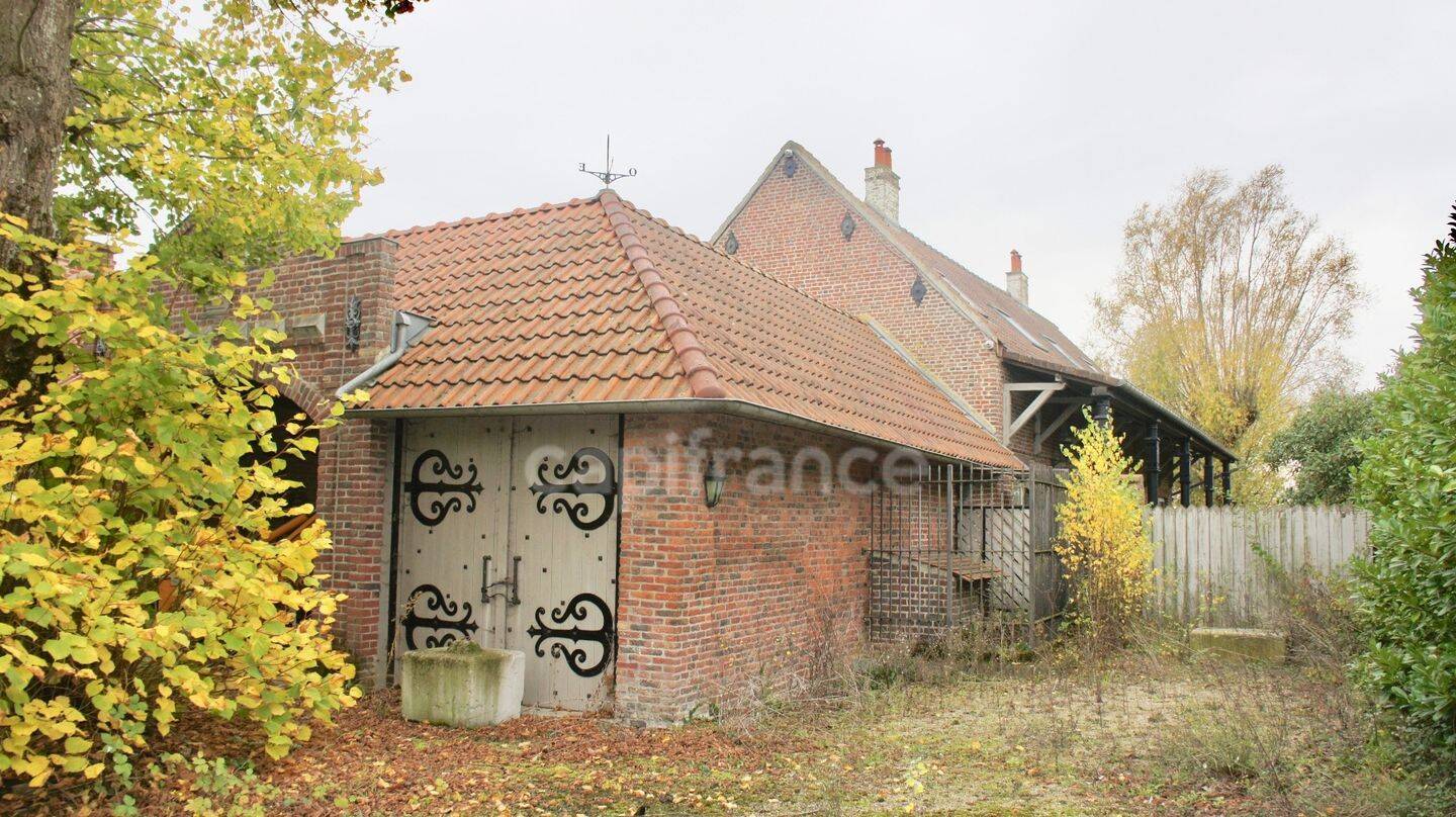 Maison 10 pièces 233 m² · à Steenwerck · 233 m² · 1 050 000 €
