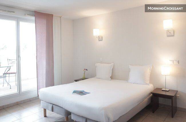 Appartement 1 pièce 29 m² · à Six-Fours-les-Plages · 29 m² · 870 €