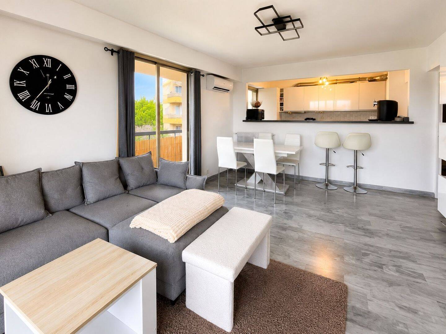 Appartement 3 pièces 63 m² · à Saint-Laurent-du-Var · 63 m² · 285 000 €