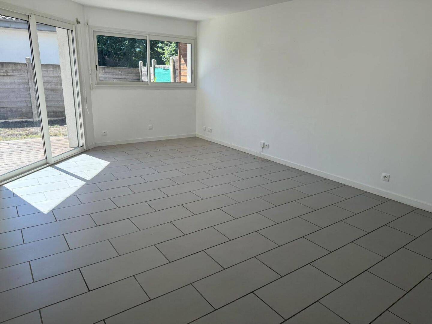 Maison 4 pièces 95 m² · à Arès · 95 m² · 1 110 €/mois