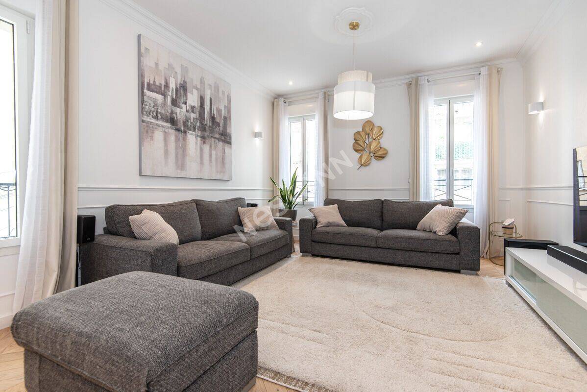 Appartement 6 pièces 132 m² · à Suresnes · 132 m² · 995 000 €