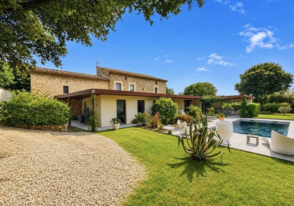 Maison 7 pièces 345 m² · à Uzès · 345 m² · 1 250 000 €