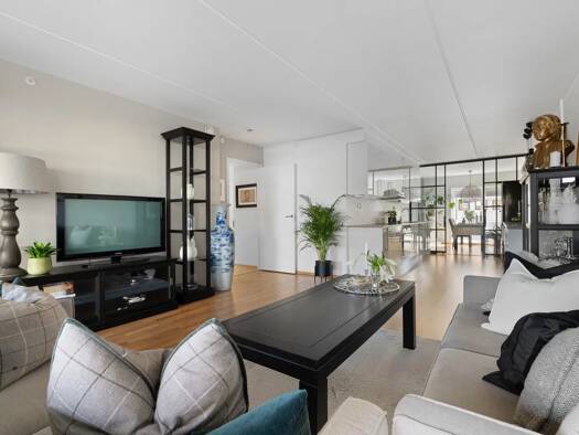 Appartement à louer 1 100 € 4 pièces 2 chambres 117 m² Antichan-de-Frontignes 31510