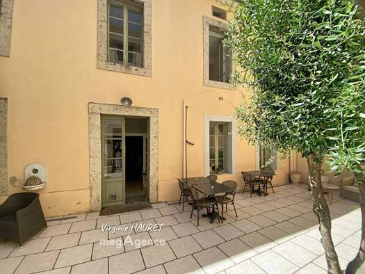 Demeure à vendre 318 000 € 10 pièces 6 chambres 270 m² Centre Lézignan-Corbières 11200
