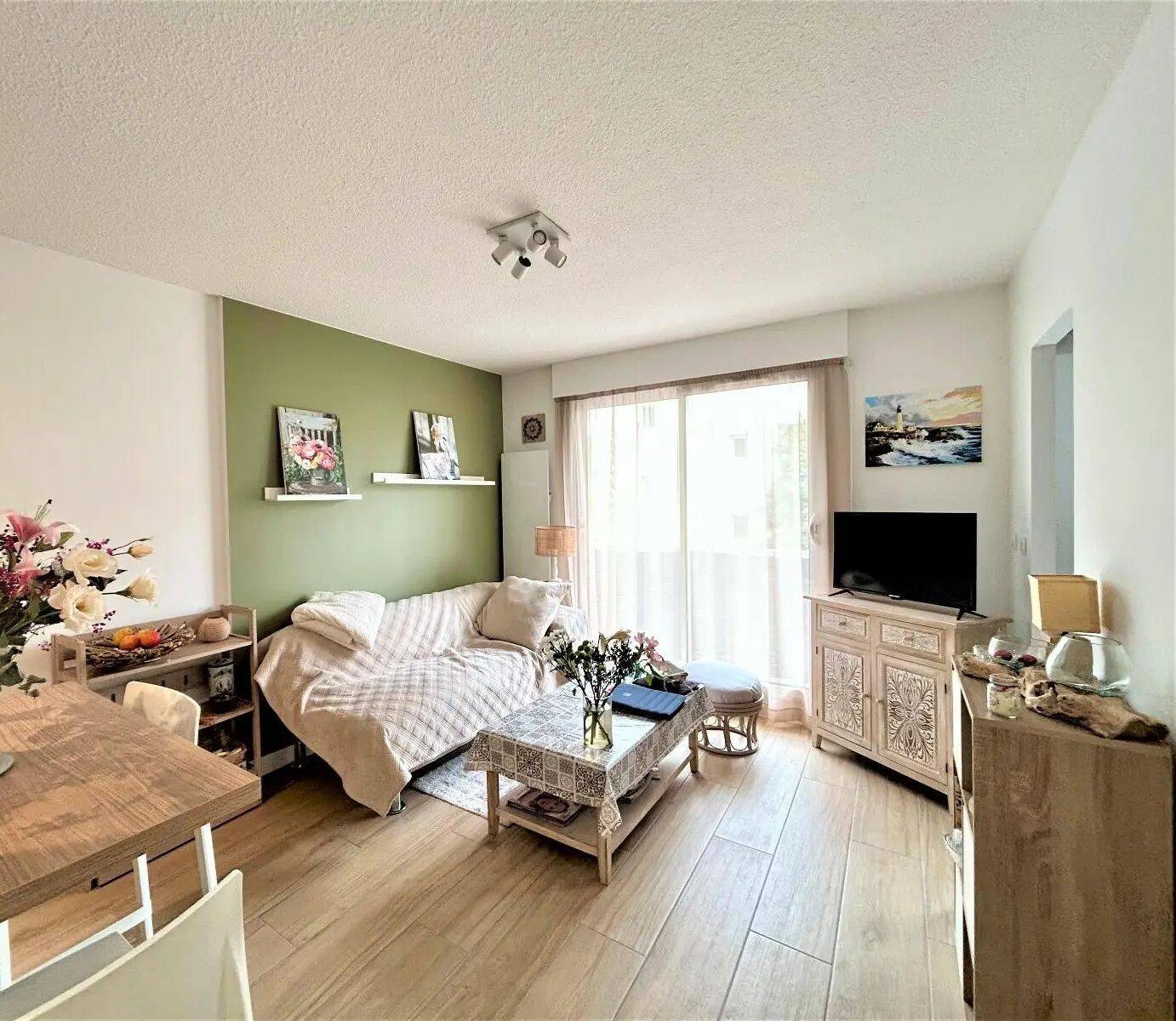 Appartement 2 pièces 35 m² · à Ferney-Voltaire · 35 m² · 715 €