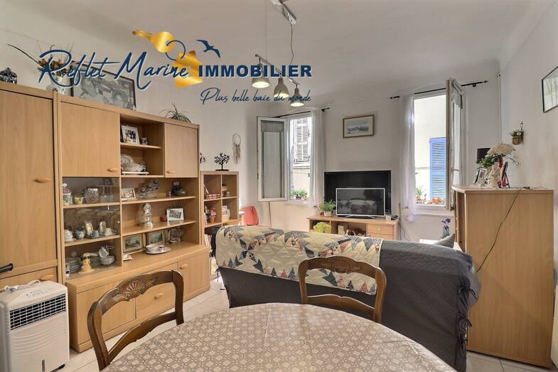 Appartement à vendre 199 000 € 1 pièce 38 m² Étage 1/2 Centre Ville La Ciotat 13600