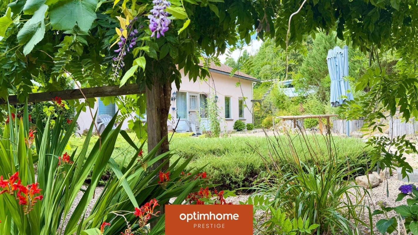 Maison 11 pièces 268 m² · à Champdray · 268 m² · 470 000 €