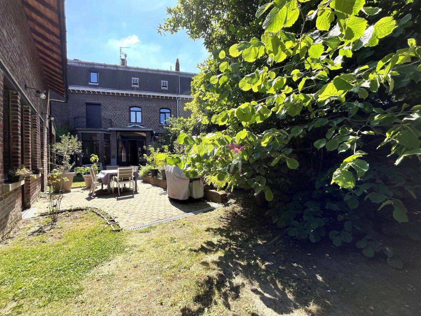 Maison 7 pièces 245 m² · à Tourcoing · 245 m² · 575 000 €