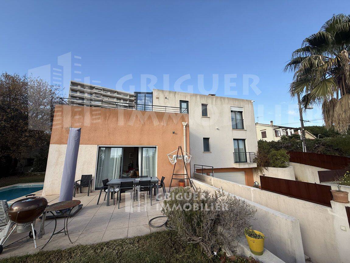 Maison 5 pièces 230 m² · à Nice · 230 m² · 1 470 000 €