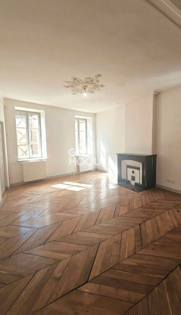 Appartement 4 pièces 107 m² · à Bourg-en-Bresse · 107 m² · 159 000 €