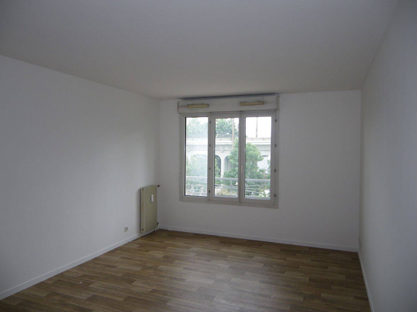 Appartement 3 pièces 70 m² · à Neuilly-sur-Marne · 69,6 m² · 1 211 €