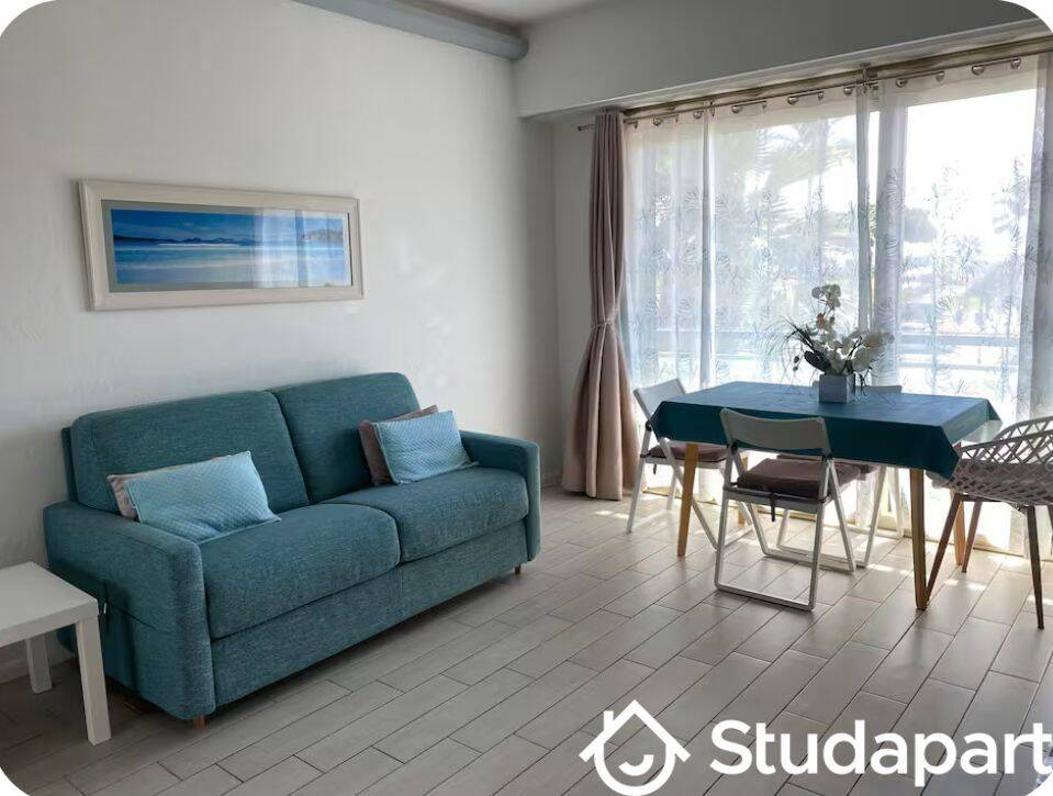 Appartement 1 pièce 36 m² · à Nice · 36 m² · 990 €