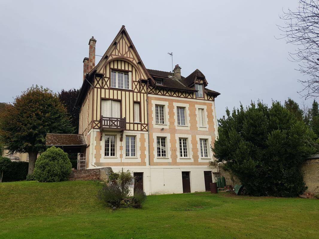 Maison 7 pièces 280 m² · à Vexin-sur-Epte · 280 m² · 510 000 €