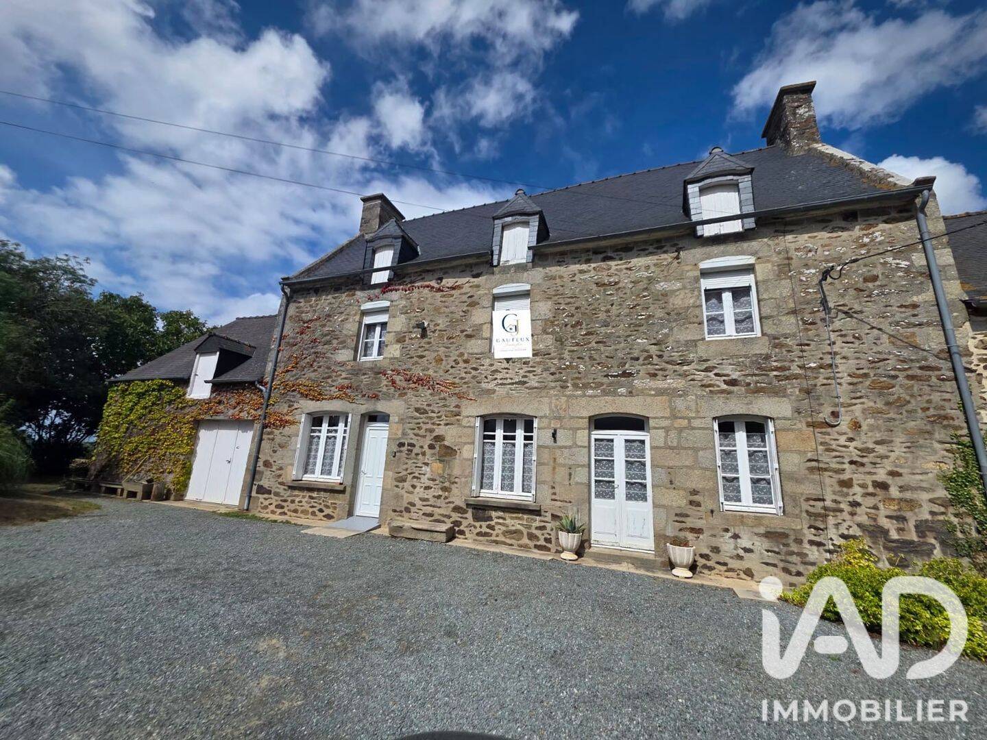 Maison 6 pièces 143 m² · à Corseul · 143 m² · 199 990 €