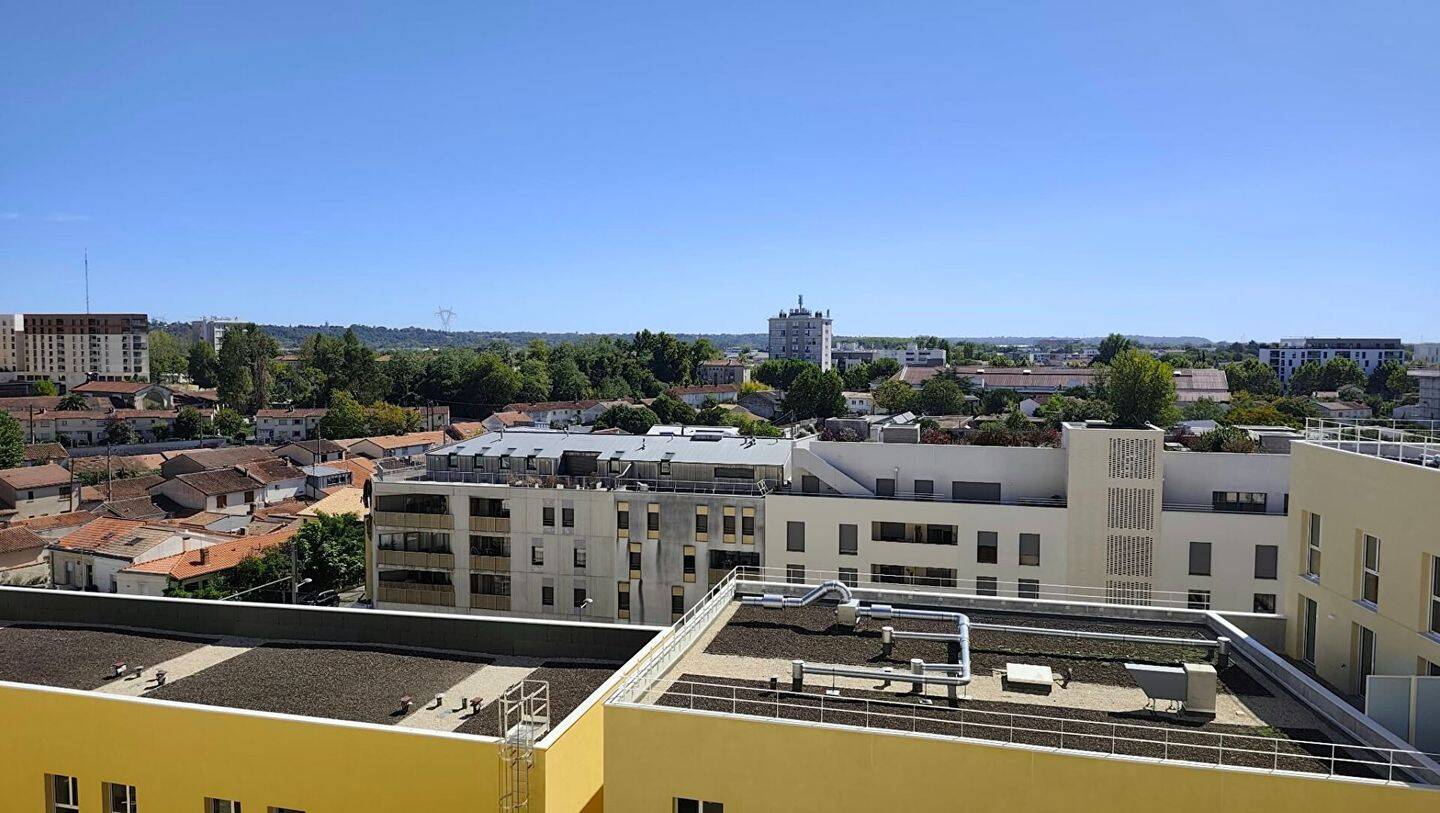 Appartement 4 pièces 93 m² · à Bordeaux · 93 m² · 325 000 €