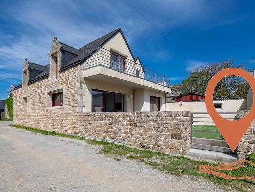 Maison à vendre - Première occupation 499 800 € 6 pièces 3 chambres 174 m² 204 m² de terrain Sainte-Hélène 56700