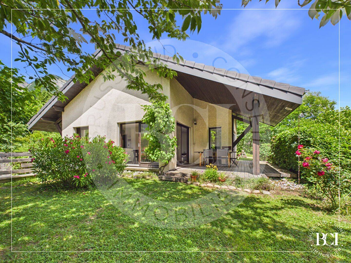 Maison 7 pièces 149 m² · à Saint-Nazaire-les-Eymes · 149 m² · 625 000 €