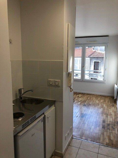 Appartement 1 pièce 18 m² · à Le Kremlin-Bicêtre · 18 m² · 710 €