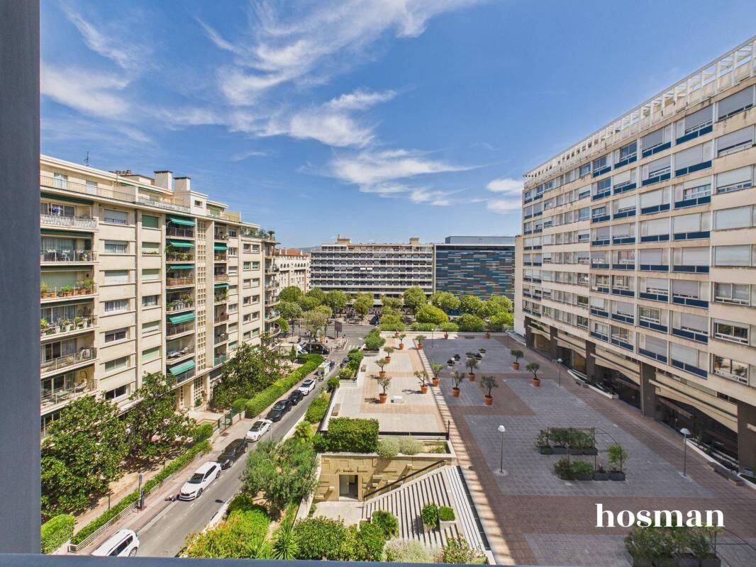 Appartement 3 pièces 112 m² · à Marseille 8ème Arrondissement · 112 m² · 475 000 €