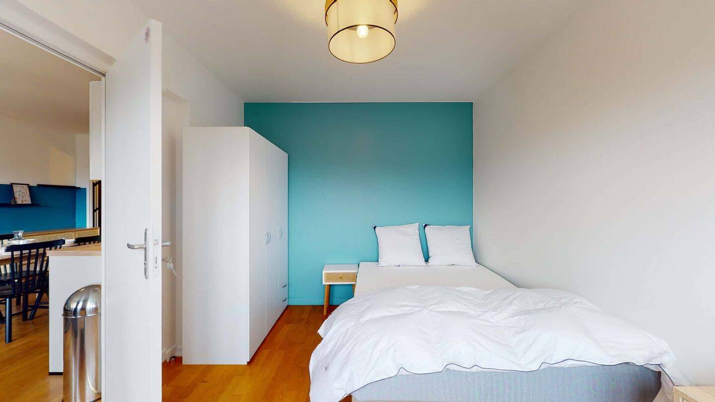 1 pièce 15 m² · à Clichy · 15 m² · 947 €/mois