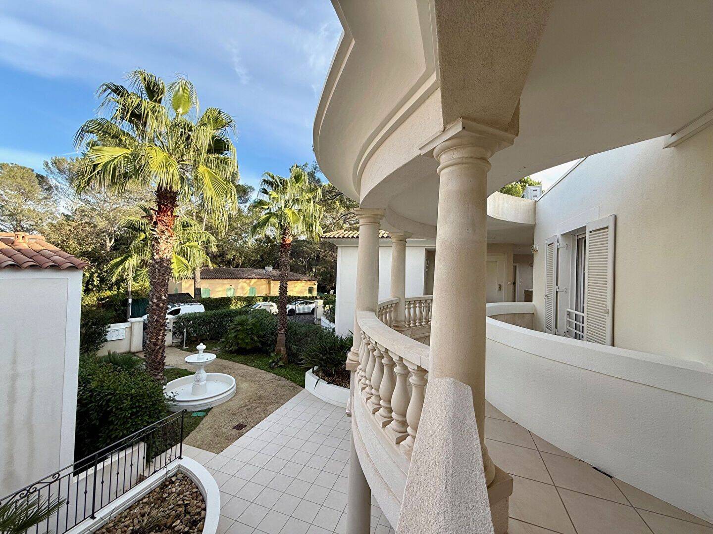 Appartement 4 pièces 130 m² · à Saint-Raphaël · 129,5 m² · 2 900 €/mois
