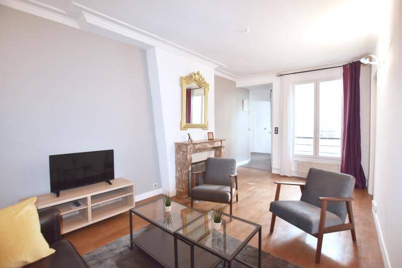 Appartement 2 pièces 57 m² · à Paris 1er Arrondissement · 57 m² · 2 050 €/mois