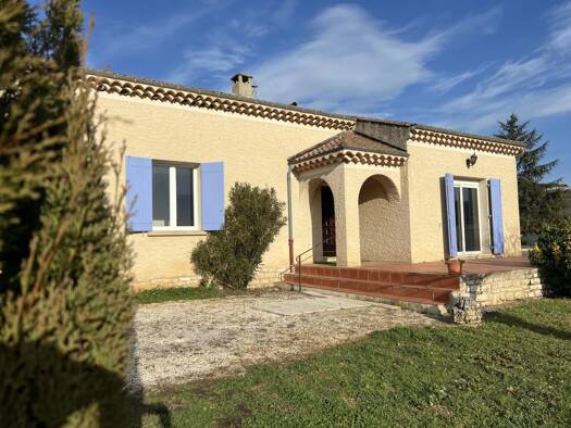 Maison de plain-pied à vendre 396 000 € 6 pièces 4 chambres 121,8 m² 1 060 m² de terrain Gargas 84400