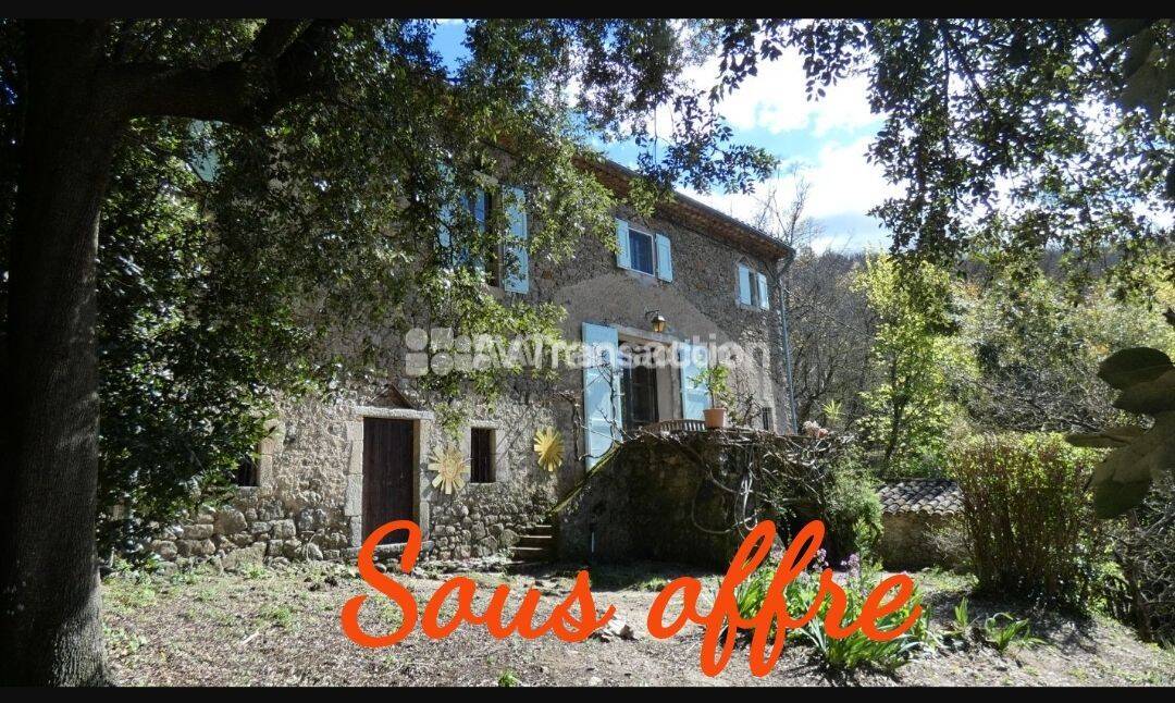 Maison 8 pièces 219 m² · à Lasalle · 219 m² · 290 000 €