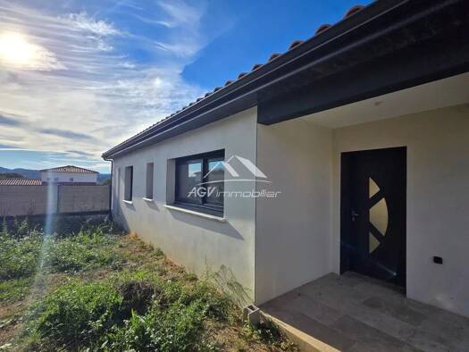 Maison de plain-pied à vendre - Première occupation 259 000 € 5 pièces 3 chambres 89,4 m² 428 m² de terrain Alès 30100