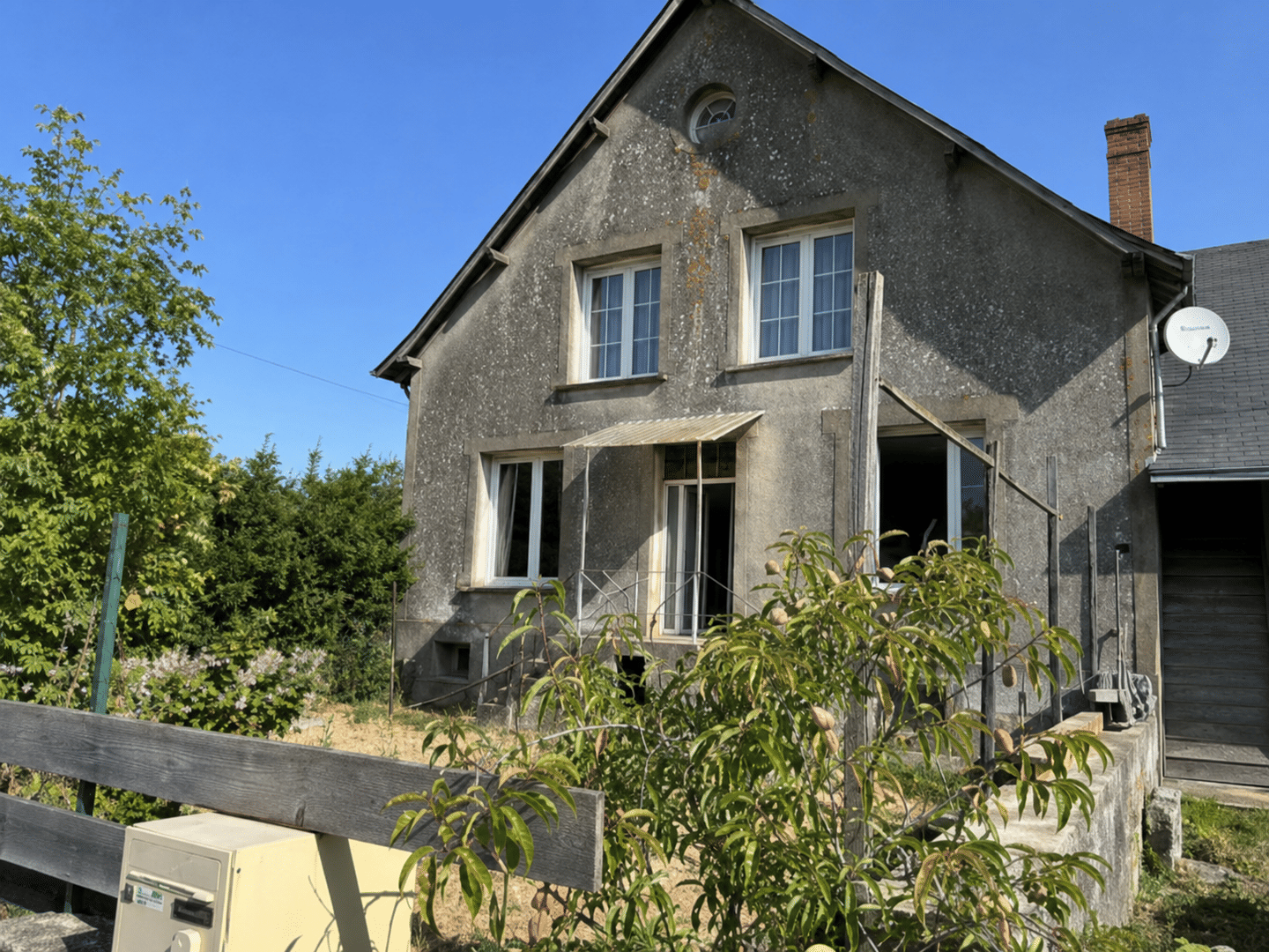 Maison 10 pièces 232 m² · à Saint-Laurent-en-Gâtines · 232 m² · 208 900 €