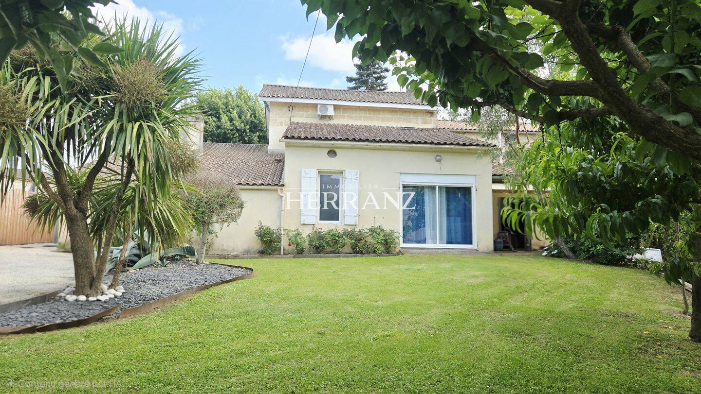 Maison 5 pièces 155 m² · à Sainte-Terre · 155 m² · 299 000 €