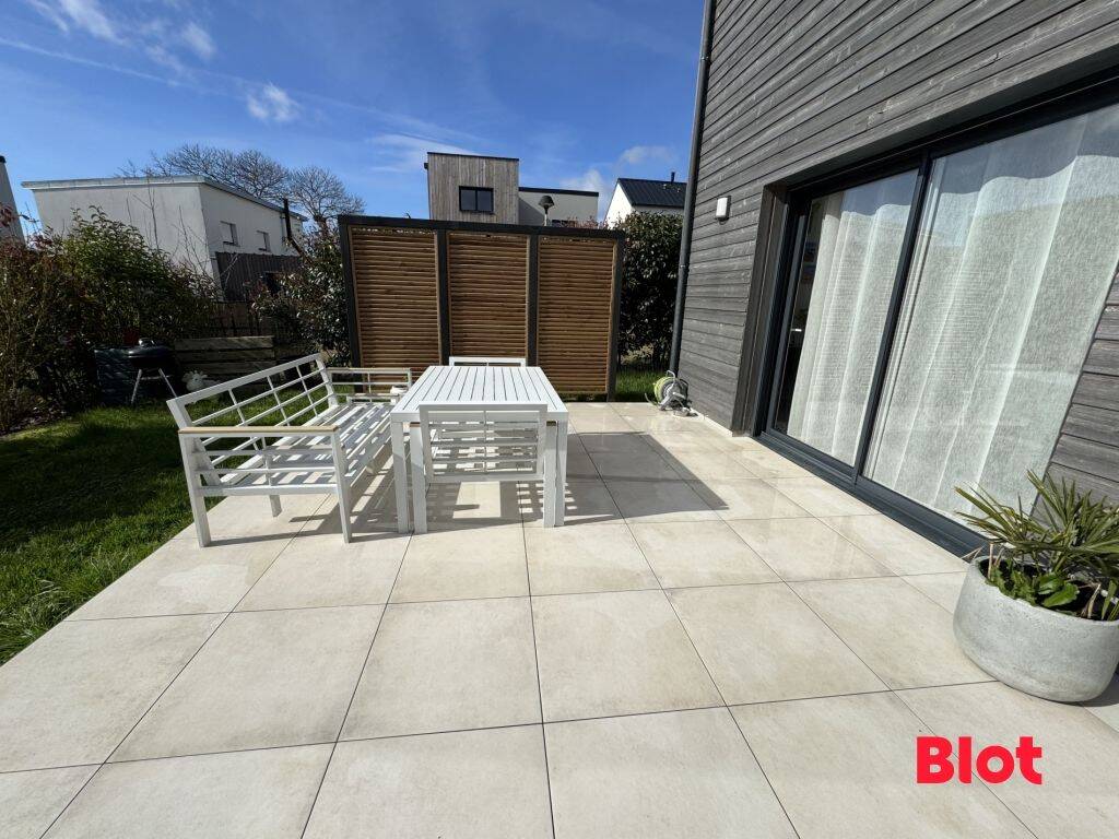 Maison 6 pièces 104 m² · à Gévezé · 103,9 m² · 389 000 €