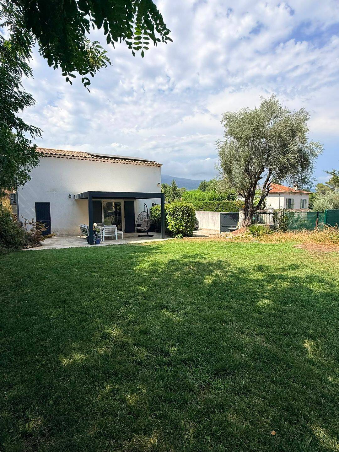 Maison 4 pièces 105 m² · à Roquefort-les-Pins · 105 m² · 755 000 €