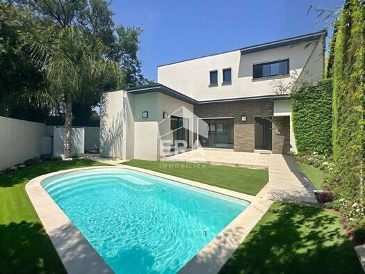 Maison à vendre - Première occupation 649 000 € 5 pièces 3 chambres 130 m² 494 m² de terrain Les Jardins Saint Jacques Perpignan 66000