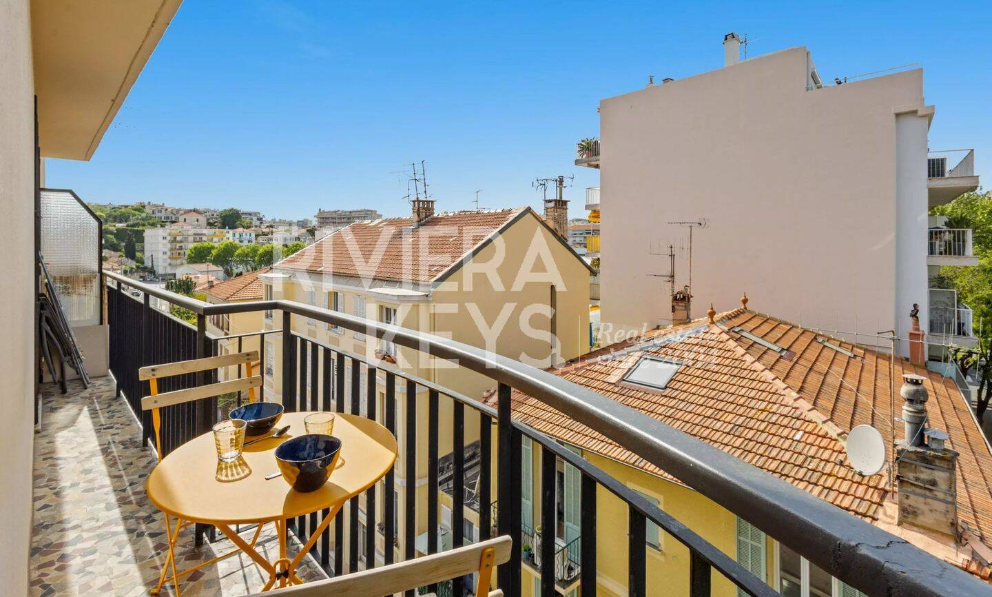 Appartement 3 pièces 56 m² · à Antibes · 56 m² · 375 000 €