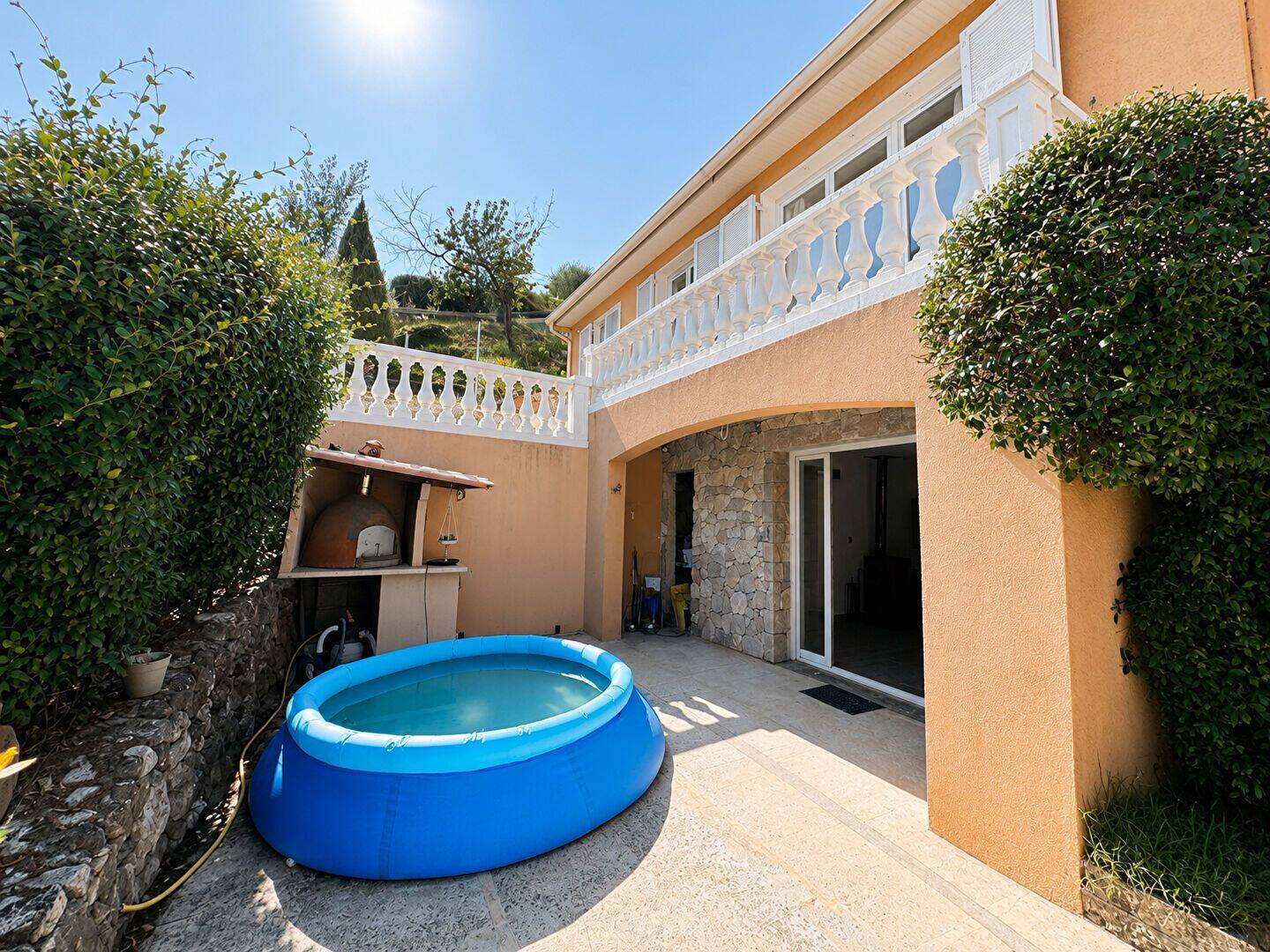 Maison 5 pièces 131 m² · à Contes · 131 m² · 480 000 €