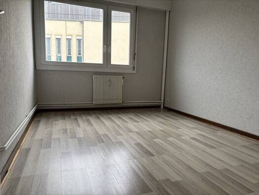 Appartement à vendre 114 000 € 3 pièces 2 chambres 65 m² 2ème étage Nancy 54000