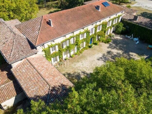 Maison à vendre 750 000 € 14 pièces 9 chambres 600 m² 50 000 m² de terrain Rural Ouest - Severac - Campans Castres 81100