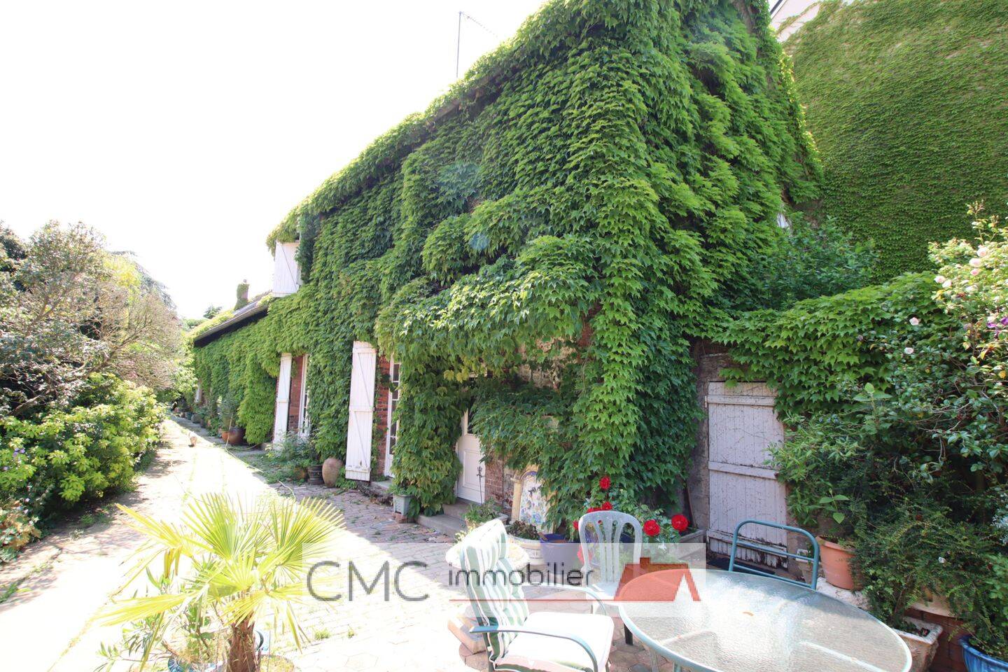 Maison 12 pièces 236 m² · à Chartres · 236 m² · 370 800 €