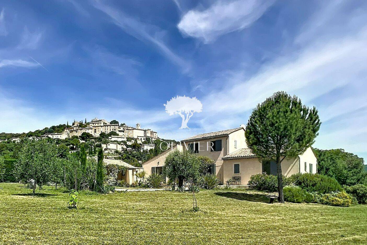 Maison 6 pièces 170 m² · à Simiane-la-Rotonde · 170 m² · 616 000 €