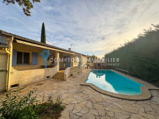 Maison de plain-pied à vendre 355 000 € 4 pièces 3 chambres 110 m² 2 600 m² de terrain Mons 30340