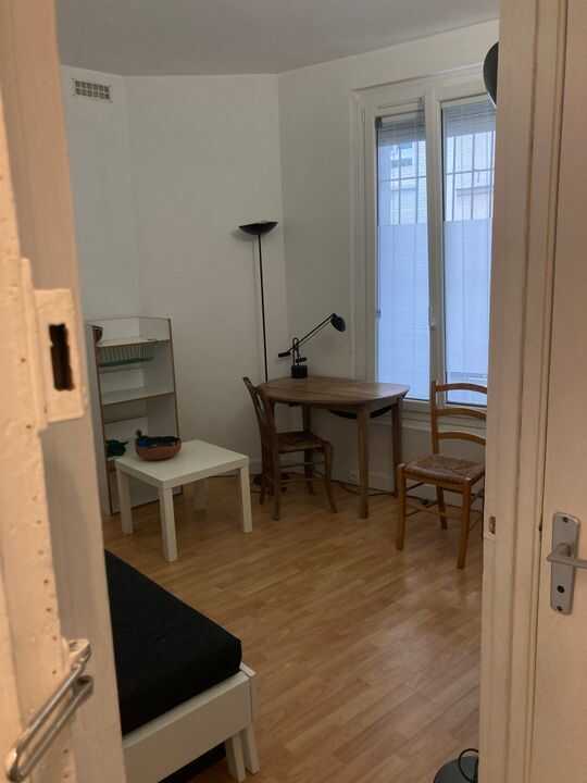 Appartement 1 pièce 15 m² · à Paris 14ème Arrondissement · 15 m² · 720 €/mois