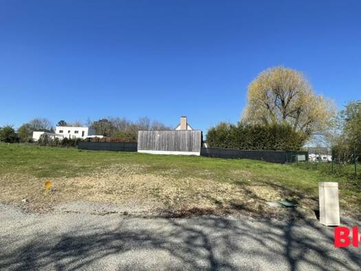 Terrain constructible viabilisé à vendre 169 900 € 748 m² de terrain Bourgbarré 35230