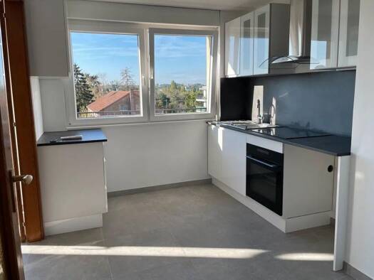 Appartement à louer 815 € 3 pièces 2 chambres 59 m² 3ème étage Metz 57000