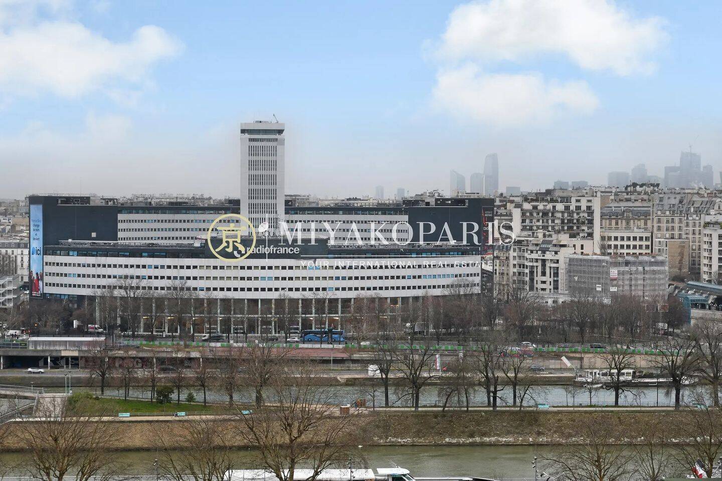 Appartement 4 pièces 95 m² · à Paris 15ème Arrondissement · 95 m² · 810 000 €